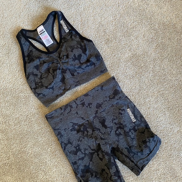 Gymshark adapt seamless black camo racer back sports bra small - Picture 5 of 7